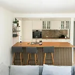 Modern Near North Zealand's Beaches *