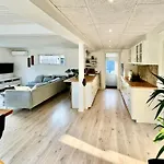 בית נופש Modern Near North Zealand's Beaches Smidstrup