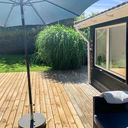 Modern Near North Zealand's Beaches 펜션 Smidstrup