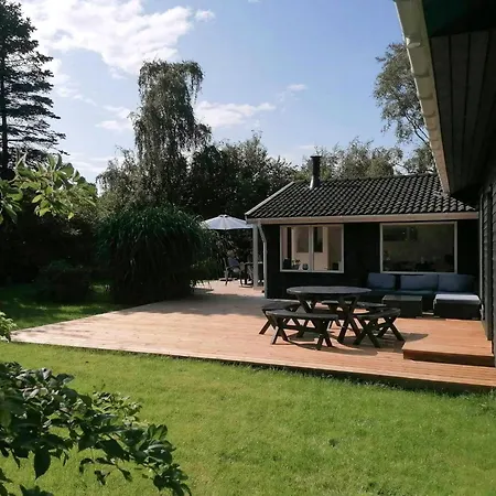 Modern Near North Zealand's Beaches 펜션 Smidstrup
